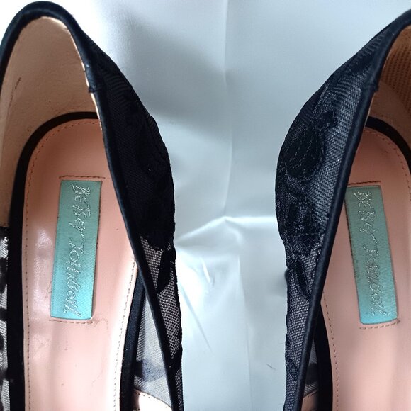 EUC ~ BETSEY JOHNSON ADLEY Black Floral Embroidered Lace Peep Toe Shoes Sz 10 - Picture 7 of 9